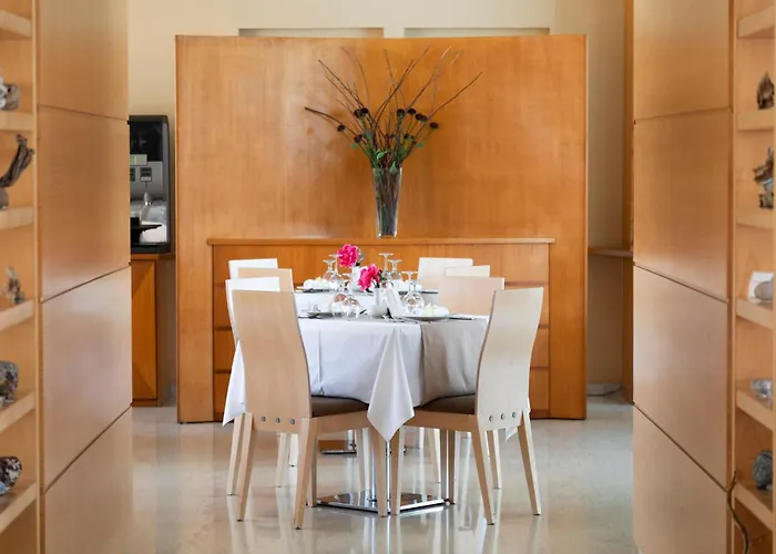 Athineon עיר רודוס