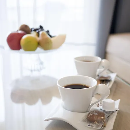 Apart Otel Athineon 4*