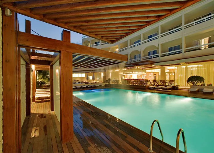 Lägenhetshotell Athineon 4*