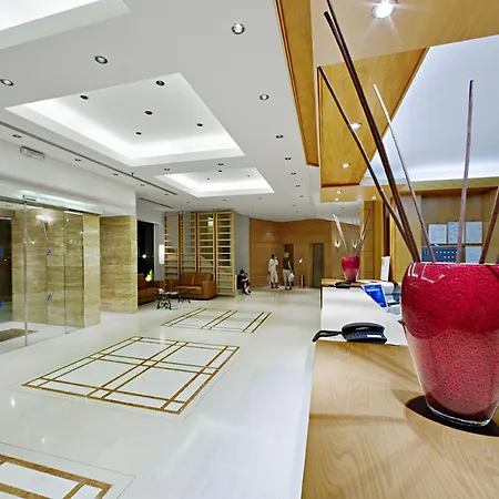 阿斯尼恩酒店 Rhodes City