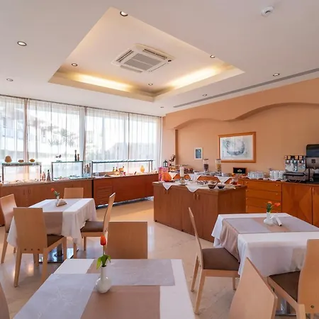 Athineon Aparthotel 4*