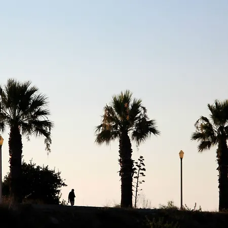 アパートホテル Athineon