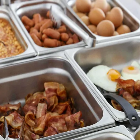 アパートホテル Athineon 4*